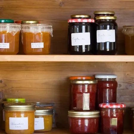 A L'ombre Du Clocher B&B 칼렌자나