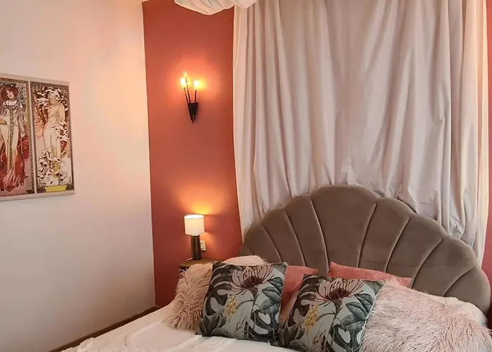 A L'ombre Du Clocher Calenzana