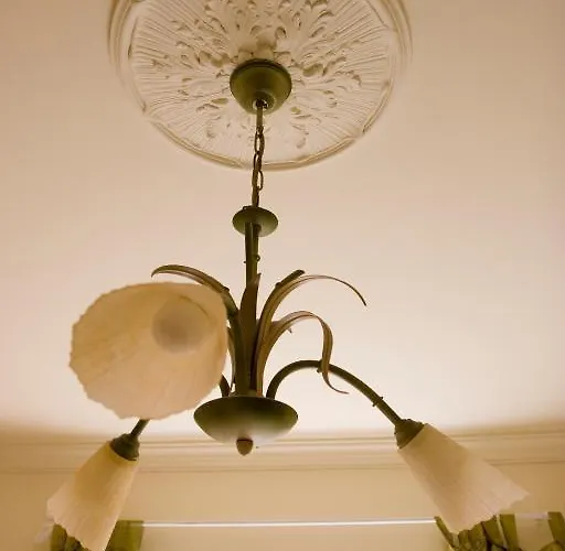 Bed & Breakfast A L'ombre Du Clocher 3*