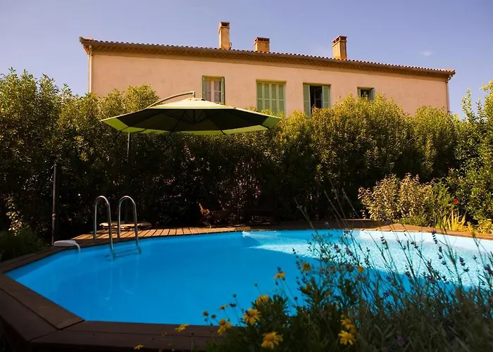 Bed & Breakfast A L'ombre Du Clocher