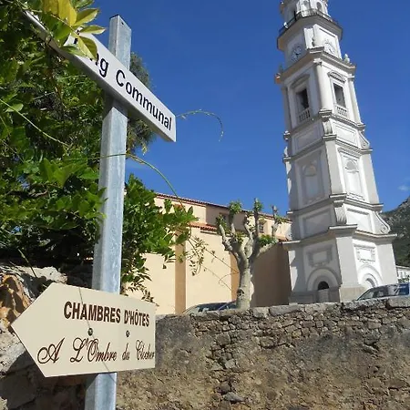 A L'ombre Du Clocher Bed and Breakfast 2*